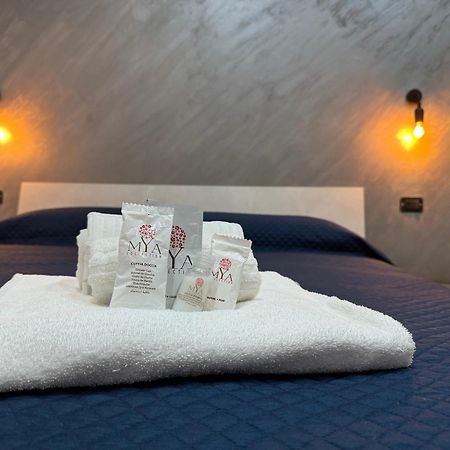 Leone & Victoria House Apartment Помпей Екстериор снимка