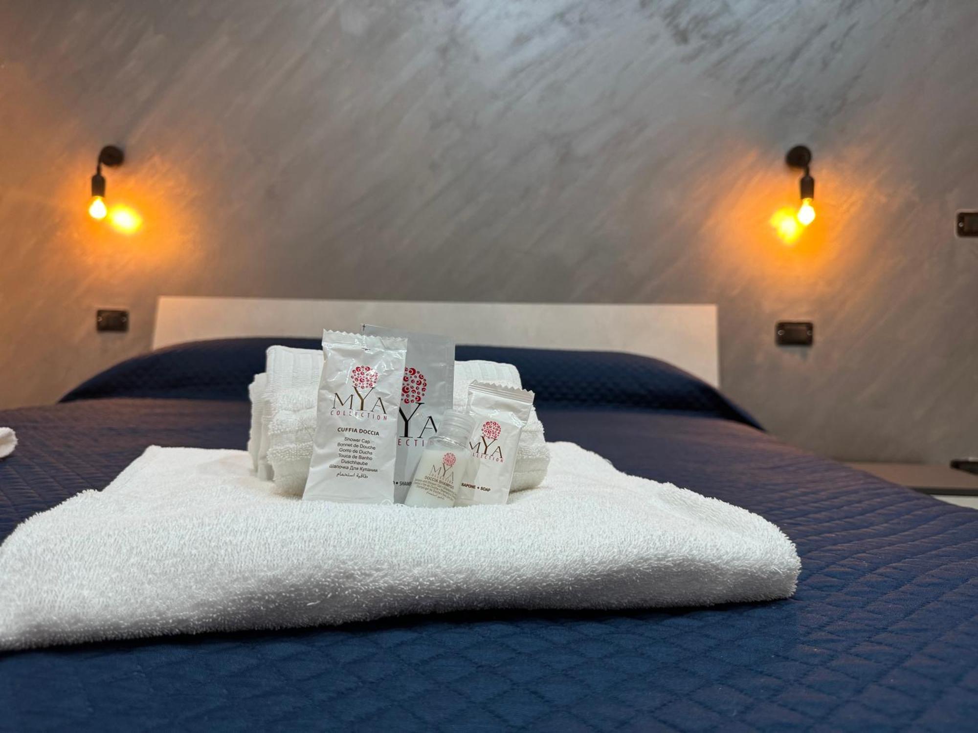 Leone & Victoria House Apartment Помпей Екстериор снимка